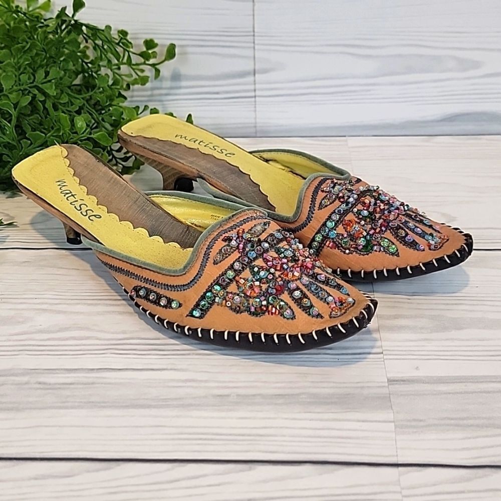 Matisse beaded slip-on heels tan vegan leatherโWomen's Size 7
